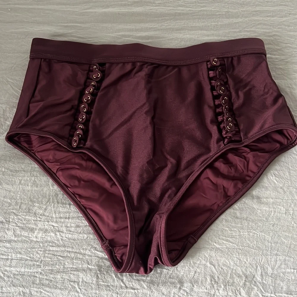 Zimmermann three piece swimsuit never been worn. Size 3 US 10 - Picture 7 of 11